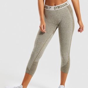 Gymshark Flex Cropped Legging in Khaki/Sand